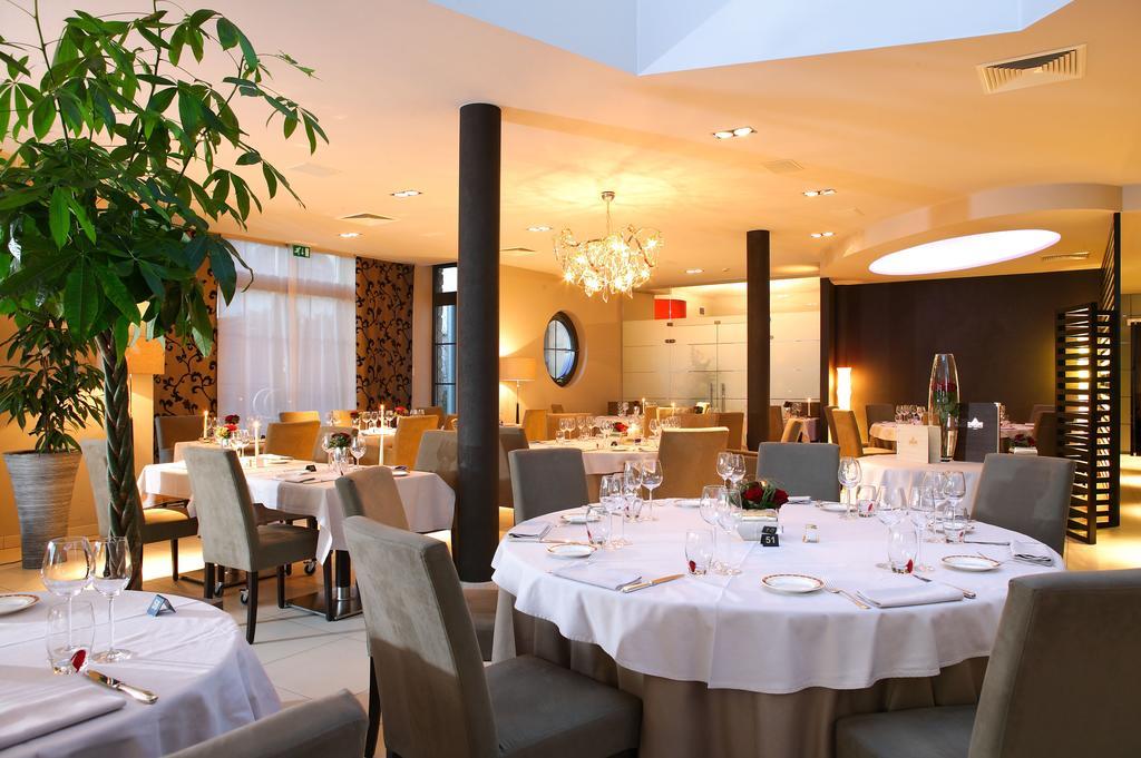 - Restaurant Dahm